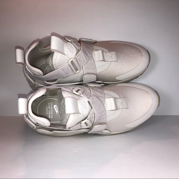 Nike Air Huarache City Desert Sand Running Shoes - Picture 8 of 8